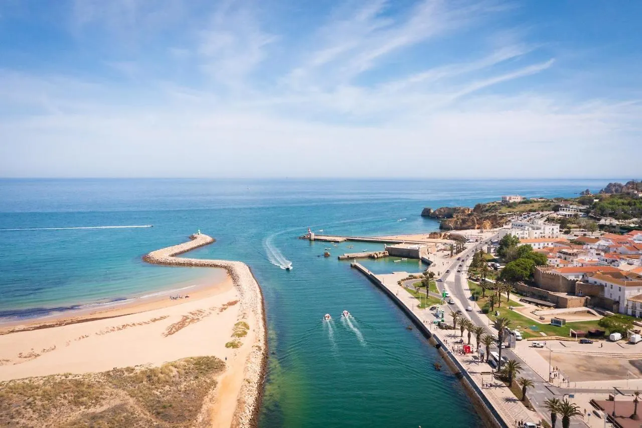 Porto De Mos 69 By Destination Algarve Apartamento Lagos