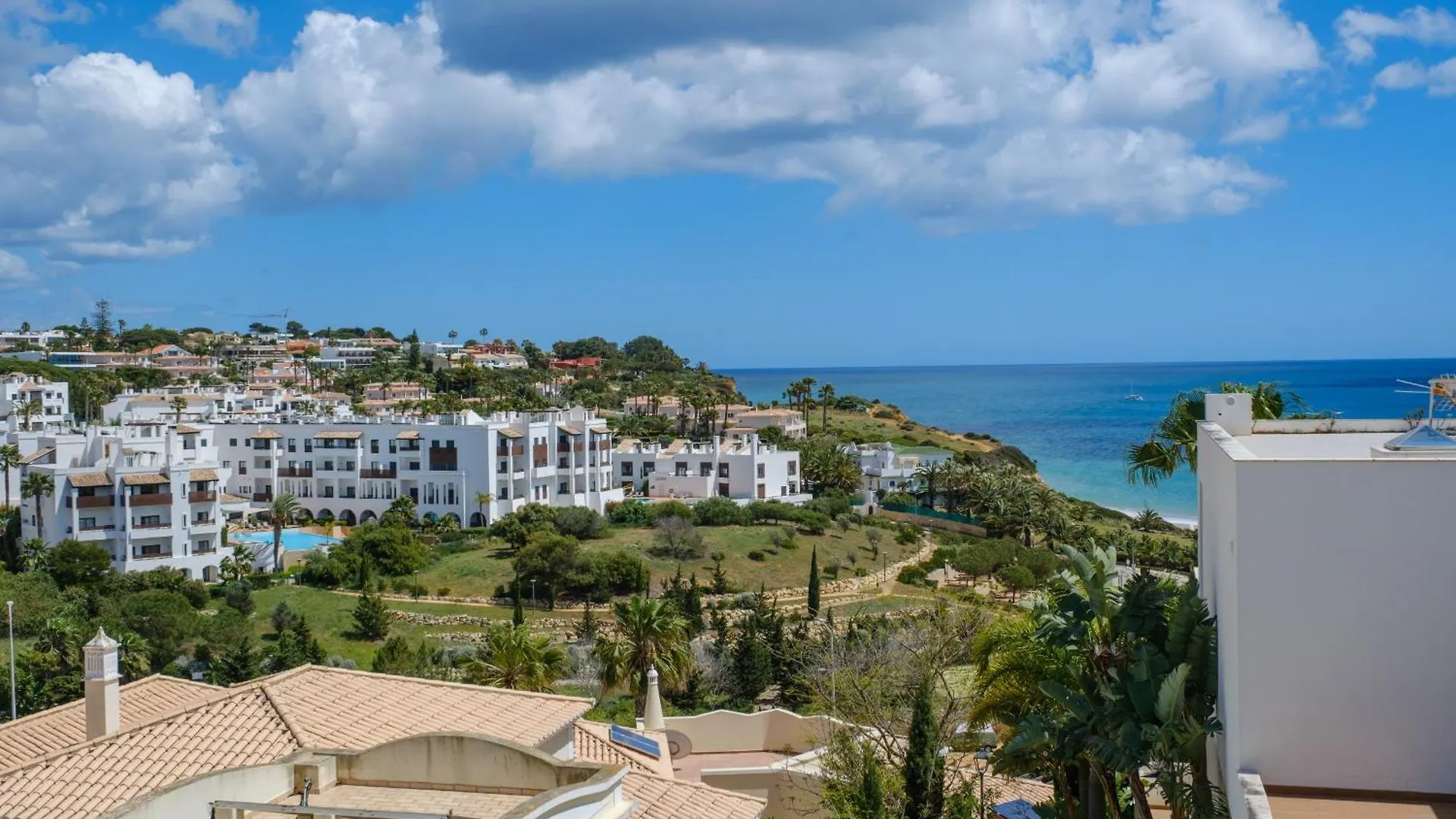 Porto De Mos 69 By Destination Algarve Apartamento Lagos