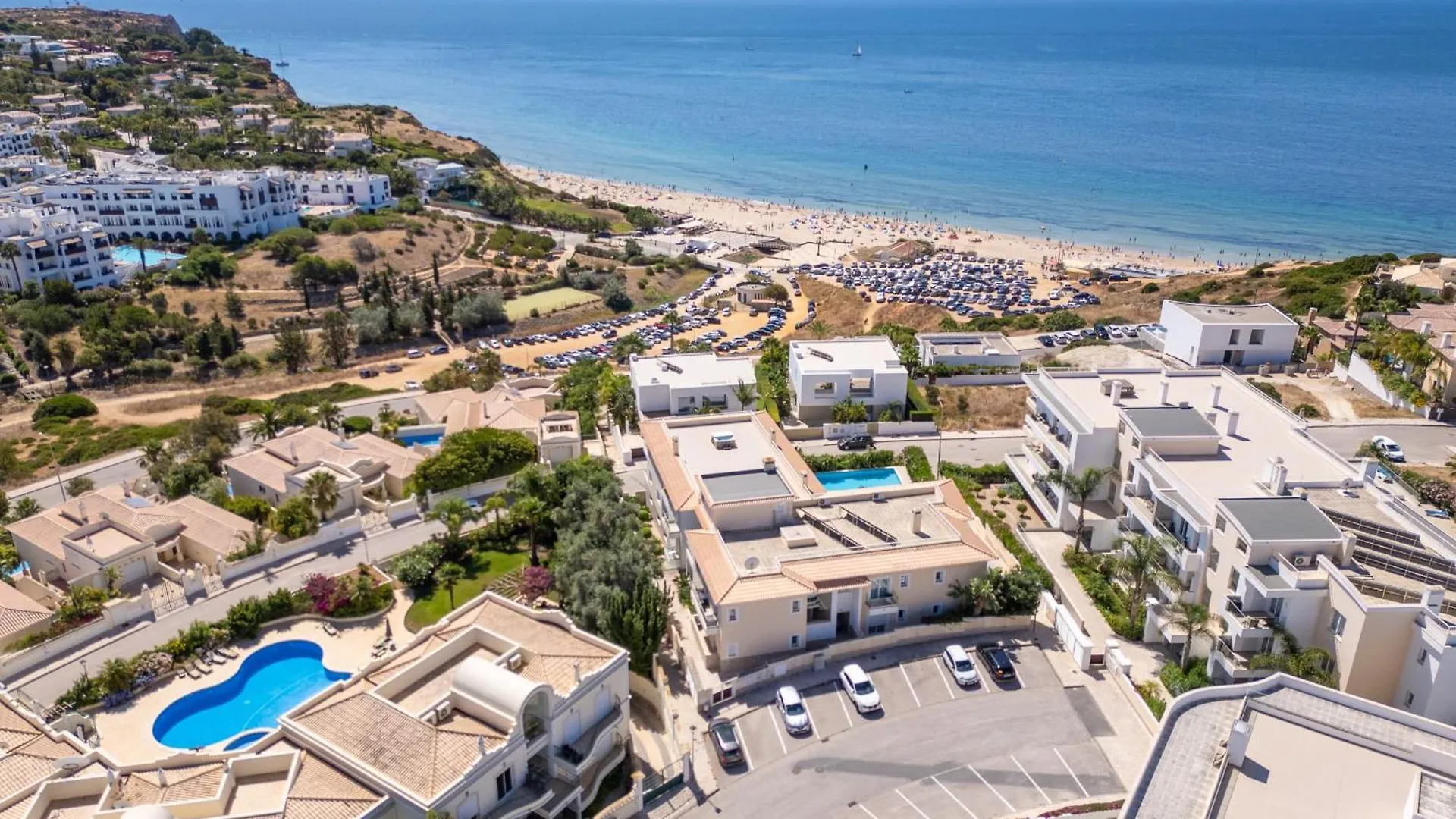 Porto De Mos 69 By Destination Algarve Apartamento Lagos