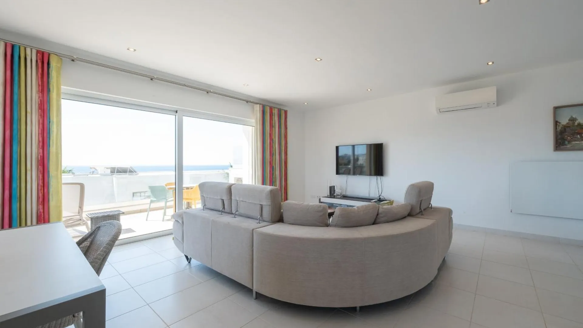 Porto De Mos 69 By Destination Algarve Apartamento Lagos